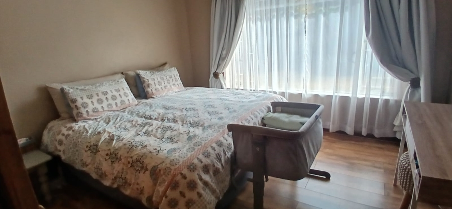 5 Bedroom Property for Sale in Panorama Free State
